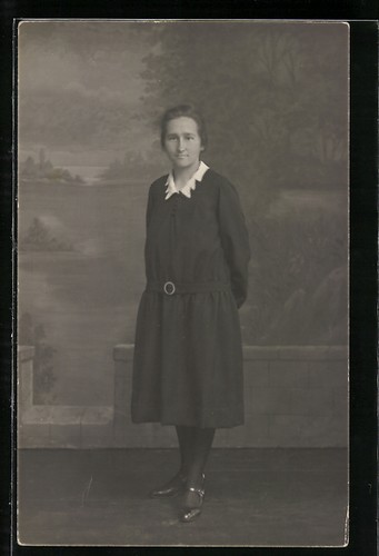 Cartolina fotografica donna
